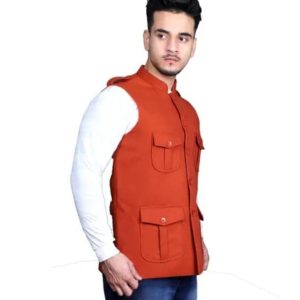 4 Pocket Men’s Sleeveless Jacket